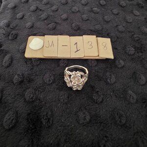 Item # JA138 James Avery Retired 3 dogwood ring size 6